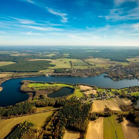 度假居 Bootshaus In Mit Ueberdachter Terrasse